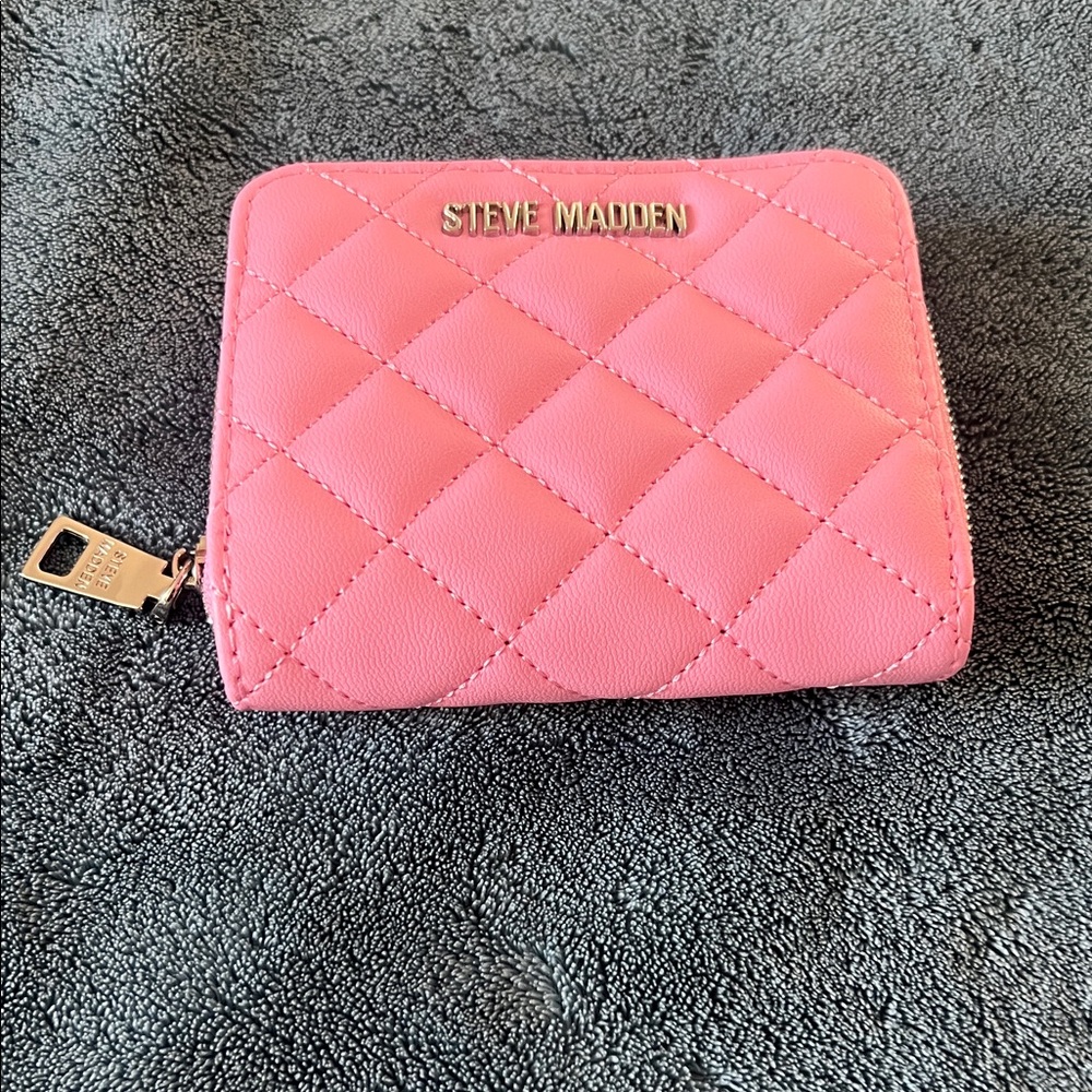 Steve Madden Quilted Pink Zip Wallet